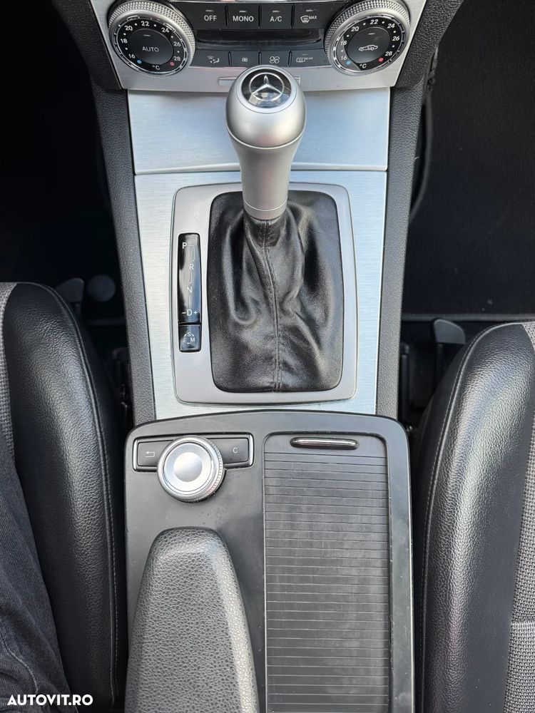 Mercedes-Benz C - 15