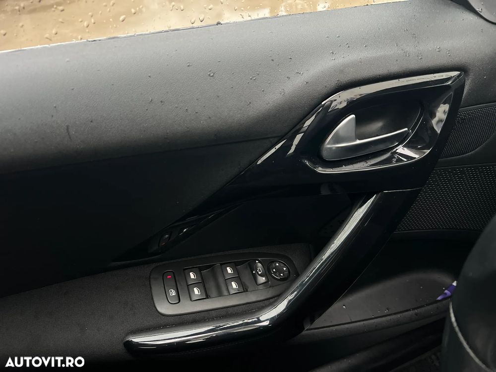 Peugeot 208 PureTech 110 Stop & Start Active - 15