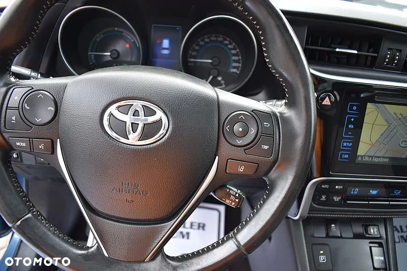 Toyota Auris 1.8 VVT-i Hybrid Automatik Touring Sports Executive - 18