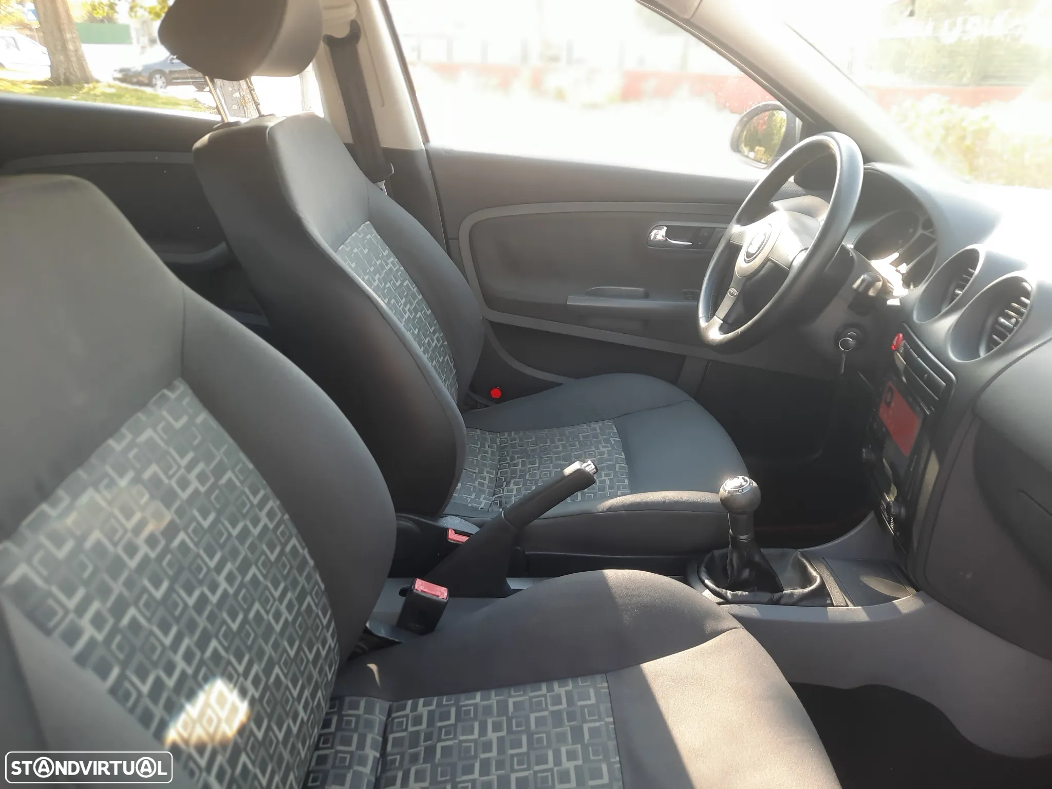 SEAT Ibiza 1.4 TDi FResc - 3