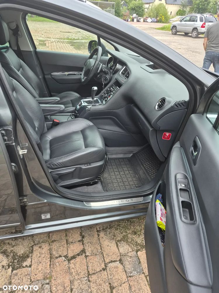 Peugeot 5008 1.6 HDi Premium - 10
