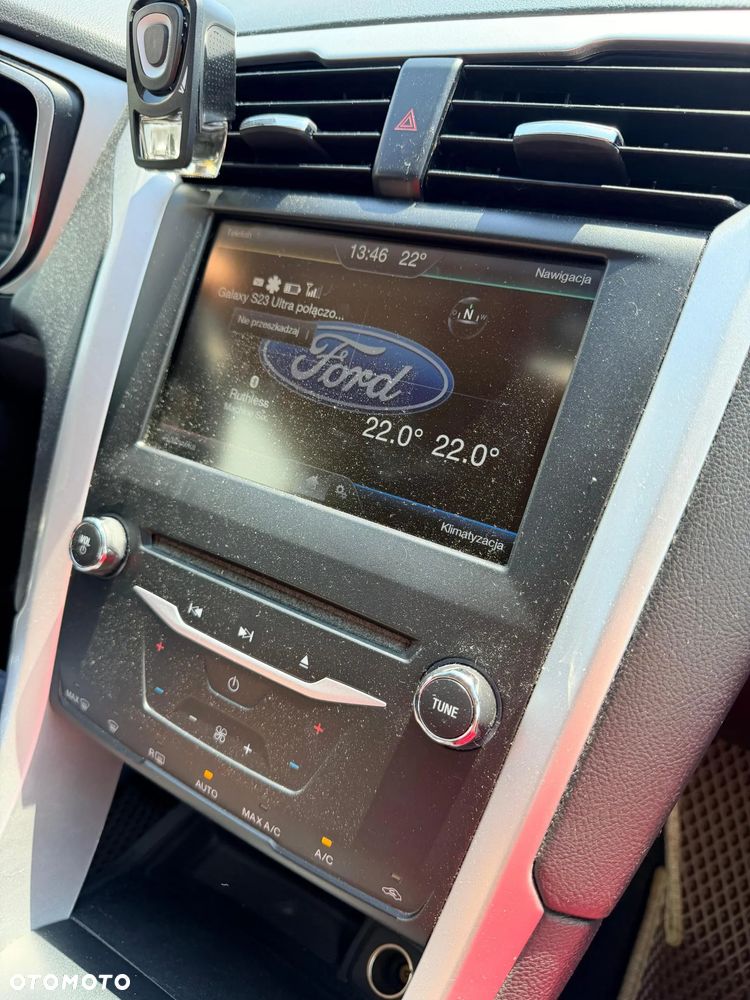 Ford Fusion - 4