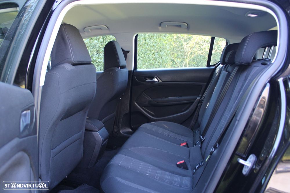 Peugeot 308 1.2 PureTech Allure Pack - 7