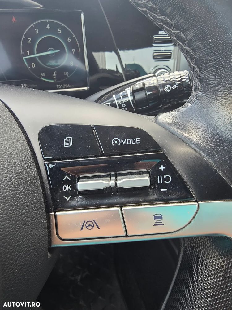 Hyundai Elantra 1.6 l 123 CP CVT Exclusive - 17