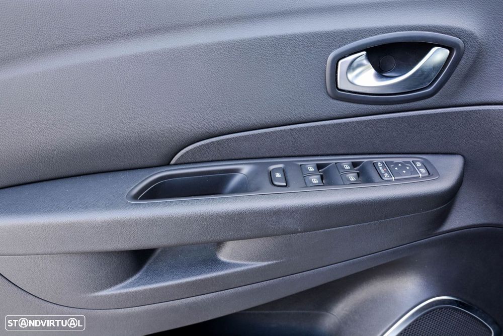 Renault Captur 1.5 dCi Exclusive - 14