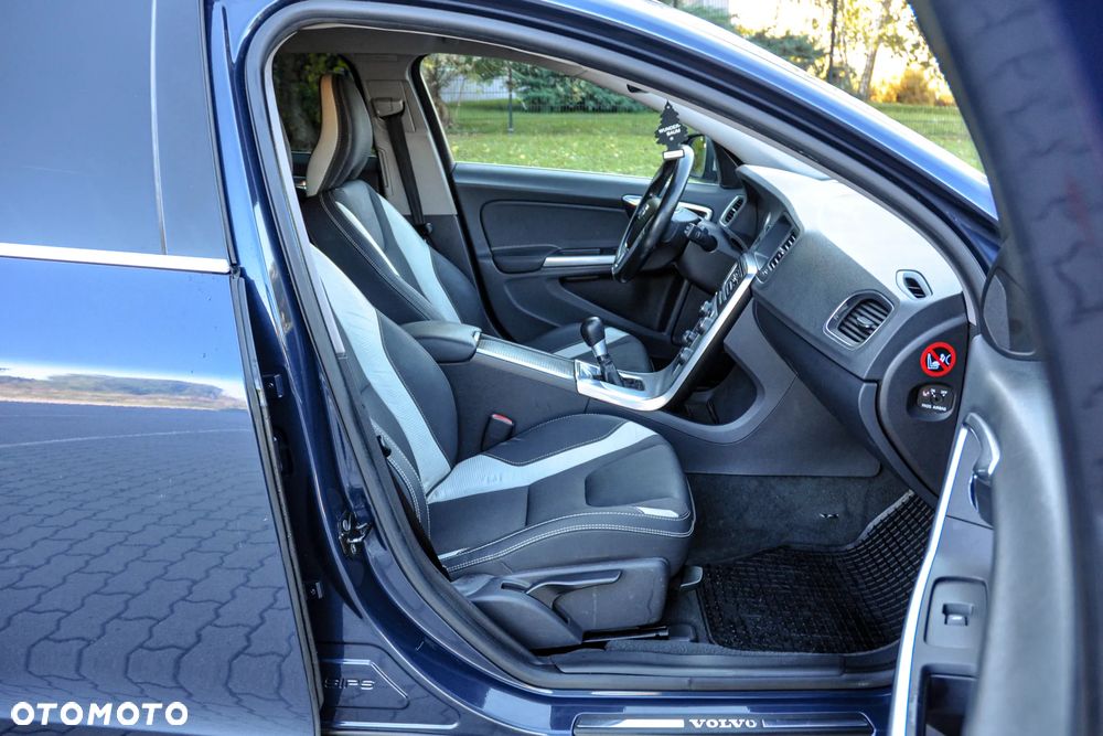 Volvo V60 - 11