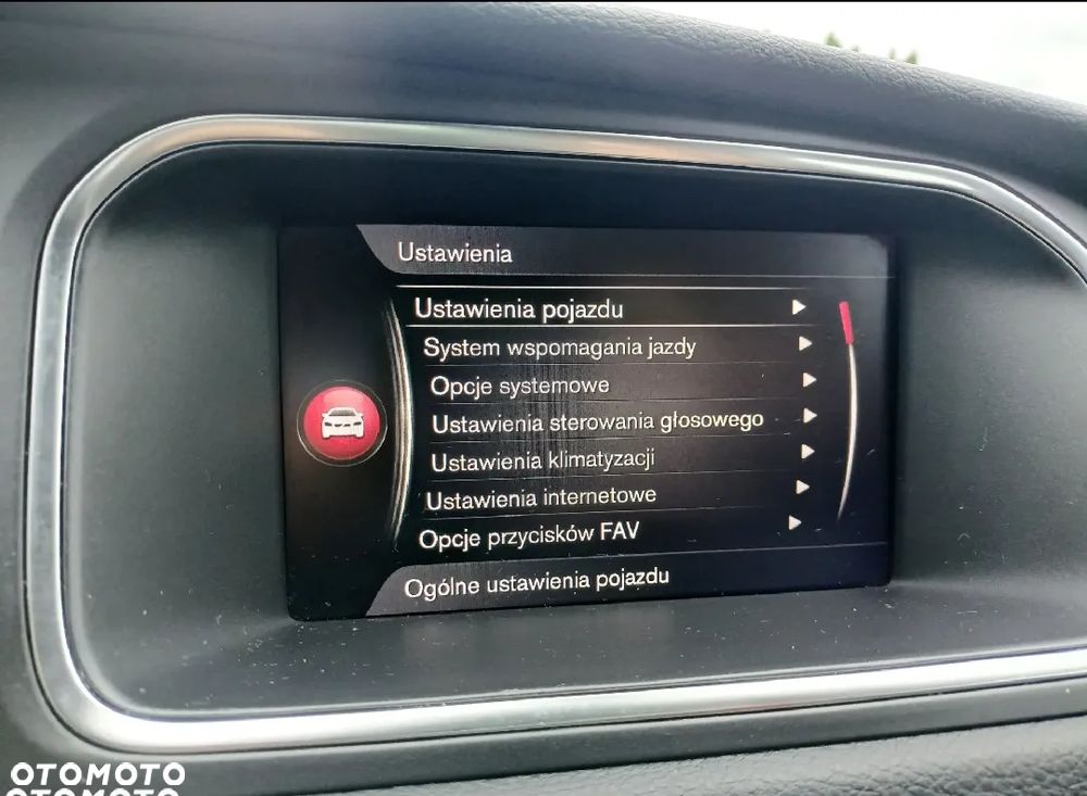Volvo V40 - 23
