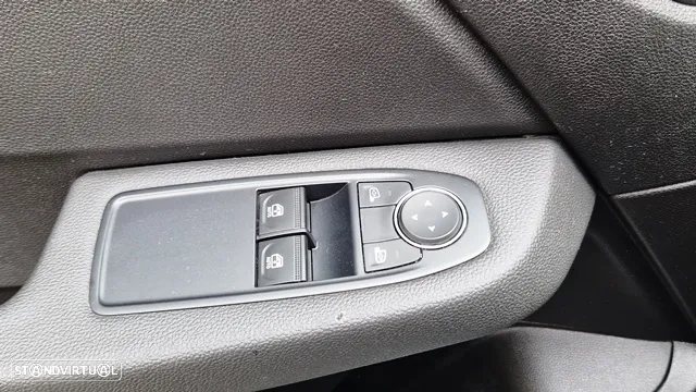 Renault Clio 1.6 E-Tech Exclusive - 13