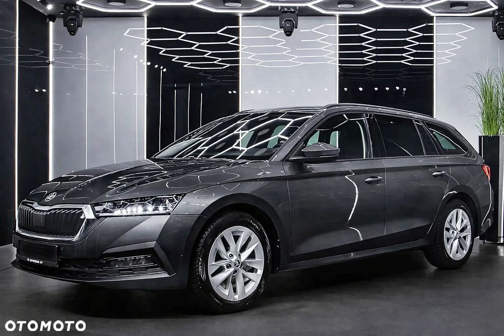 Skoda Octavia 2.0 TDI SCR Ambition DSG - 2