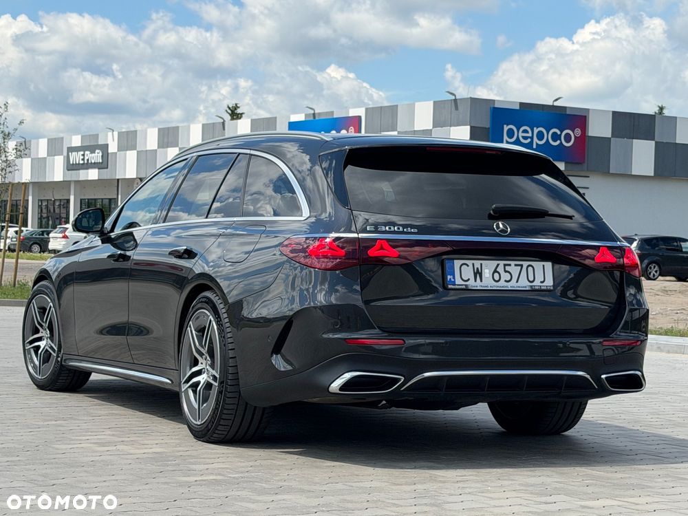 Mercedes-Benz Klasa E 300de 4Matic 9G-TRONIC AMG Line NIGHT Edition - 14