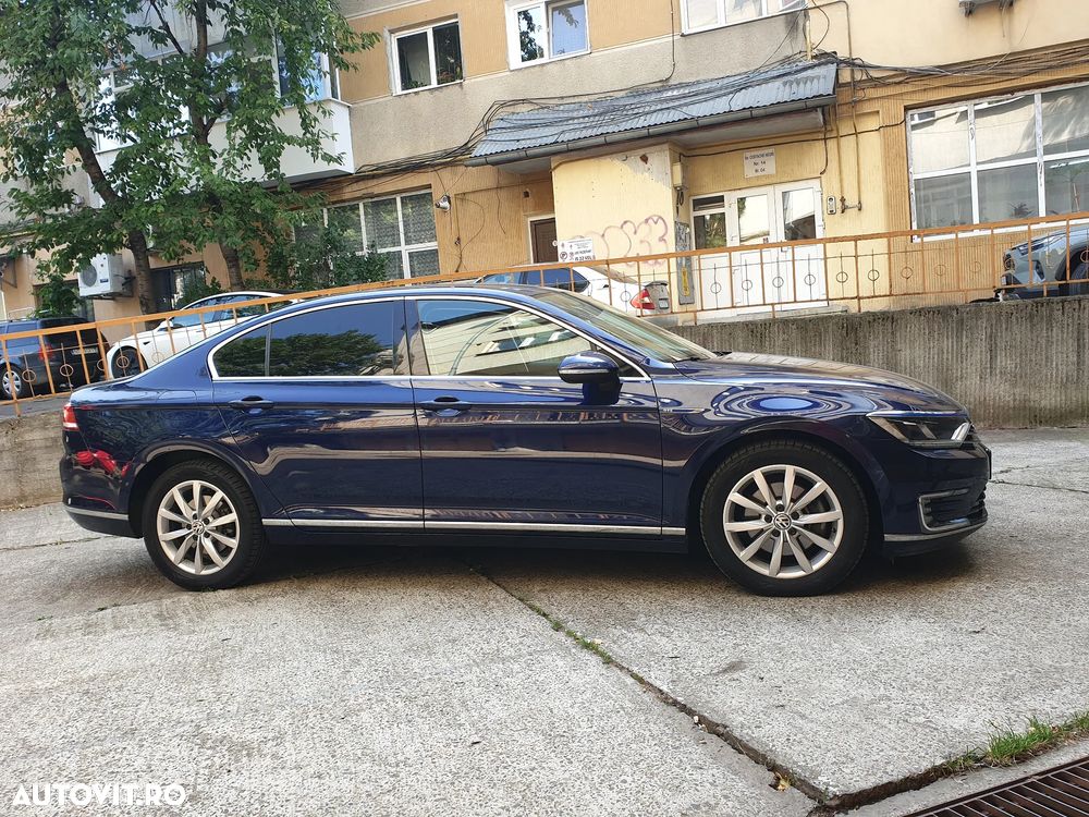 Volkswagen Passat GTE - 4