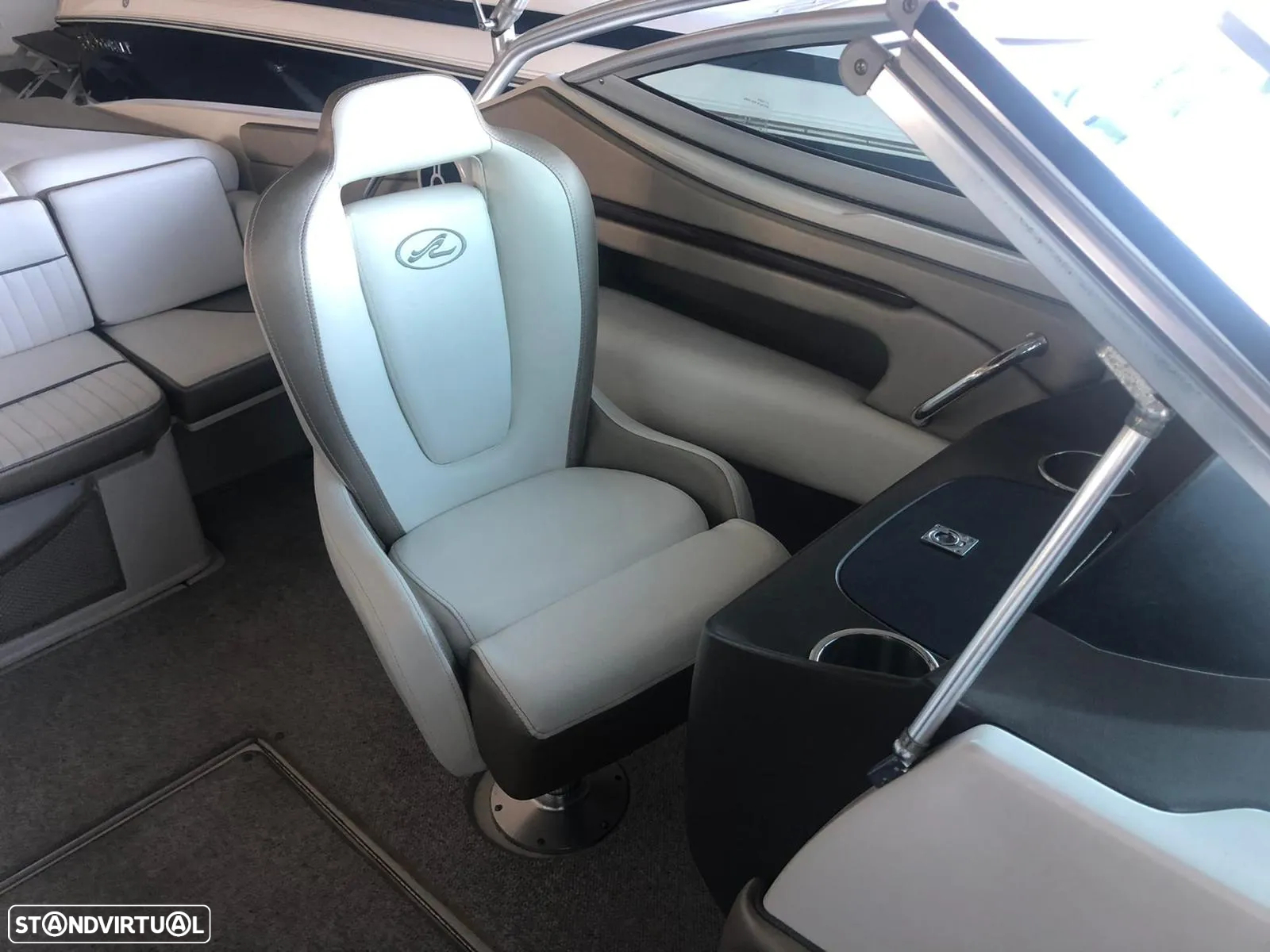 Sea Ray SELECT 230 - 19