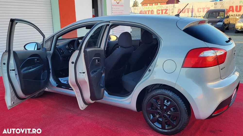 Kia Rio - 20