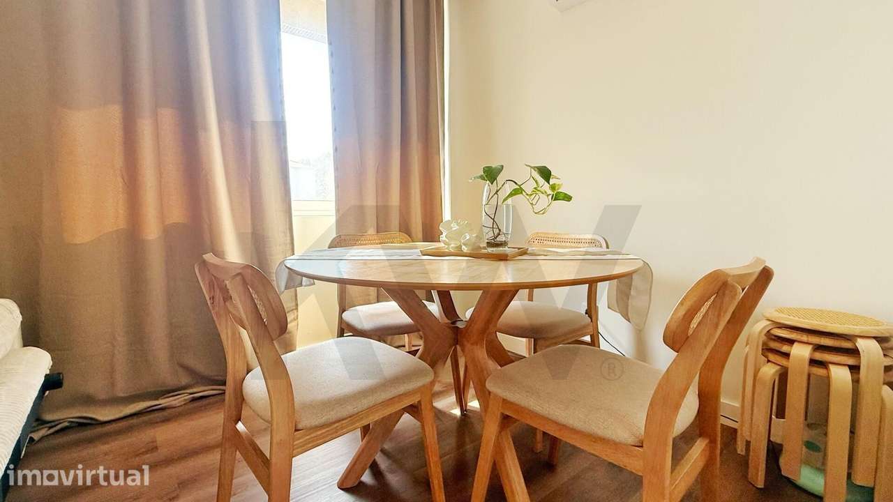 Apartamento T3 Renovado | 1.º Andar com Elevador | Bonfim - Grande imagem: 2/20