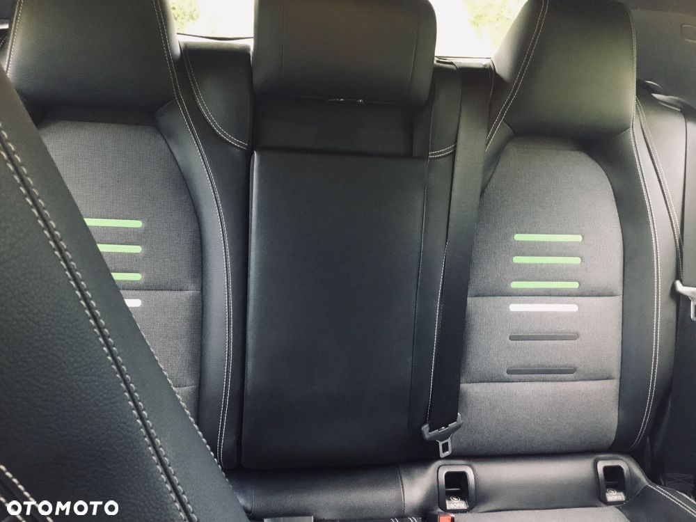 Mercedes-Benz Klasa A 180 CDI 7G DCT - 23