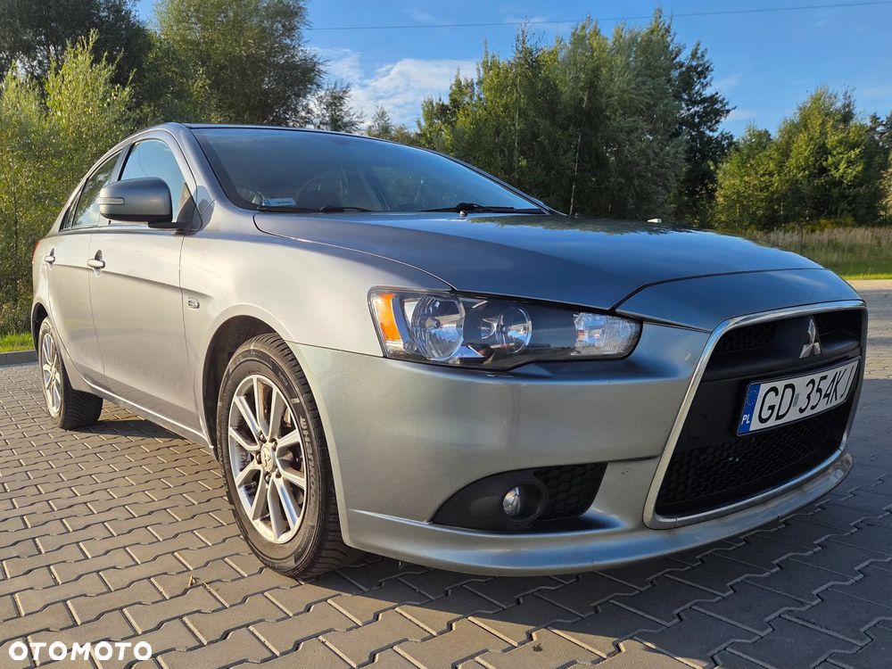 Mitsubishi Lancer 1.6 Invite - 1