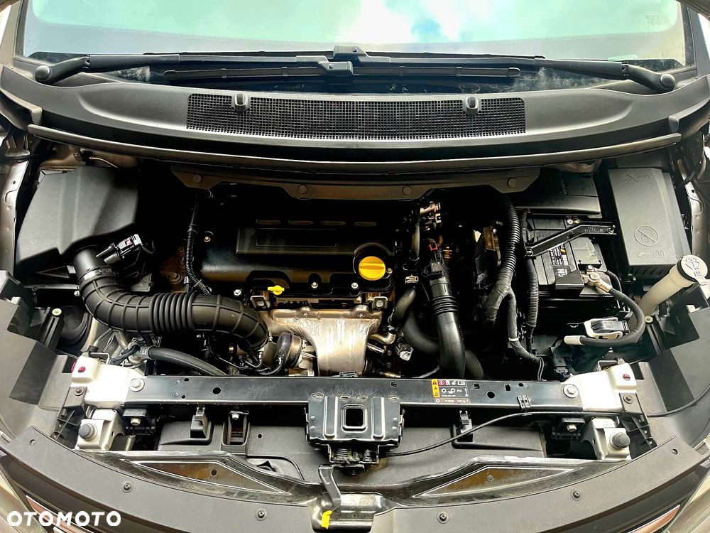 Opel Zafira Tourer 1.4 Turbo Business Innovation - 25
