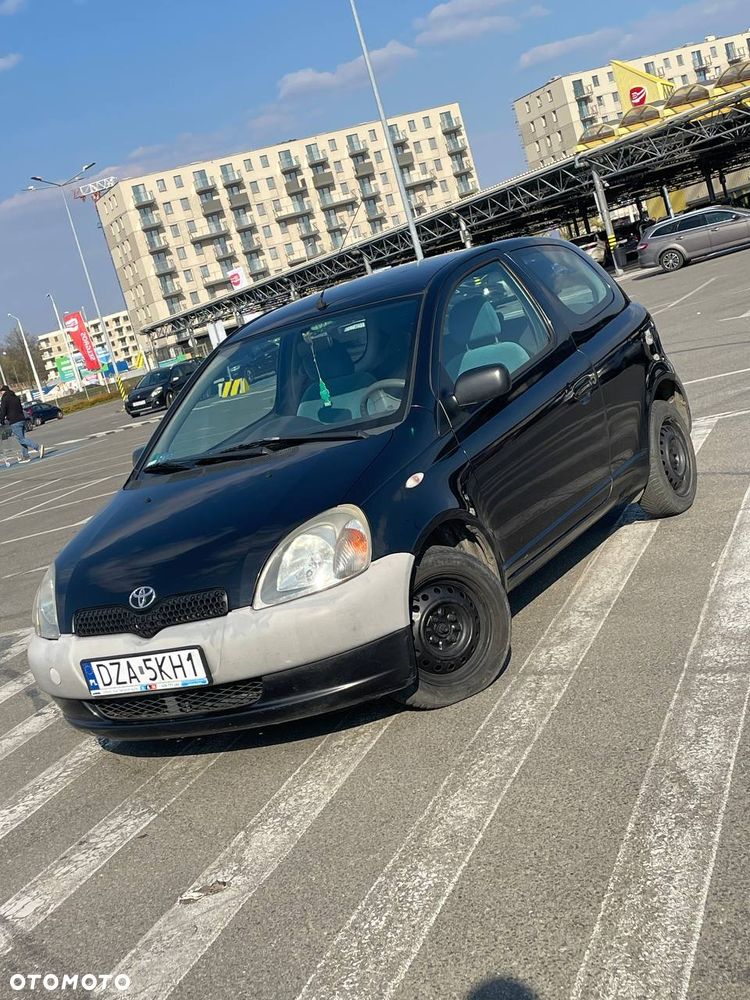 Toyota Yaris 1.0 Luna - 2