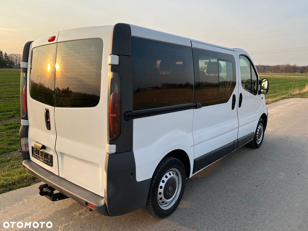 Opel Vivaro - 13
