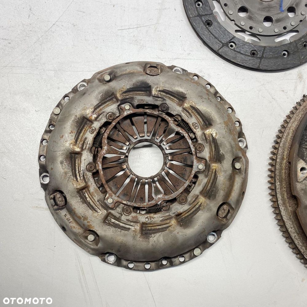 KOŁO DWUMASOWE HYUNDAI TUCSON II 2.0 CRDI 15-19 - 4