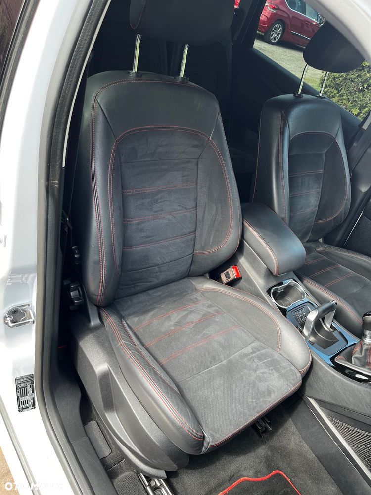 Ford S-Max 2.0 T Titanium - 14