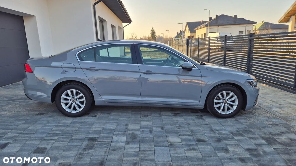 Volkswagen Passat 1.5 TSI EVO Business - 12