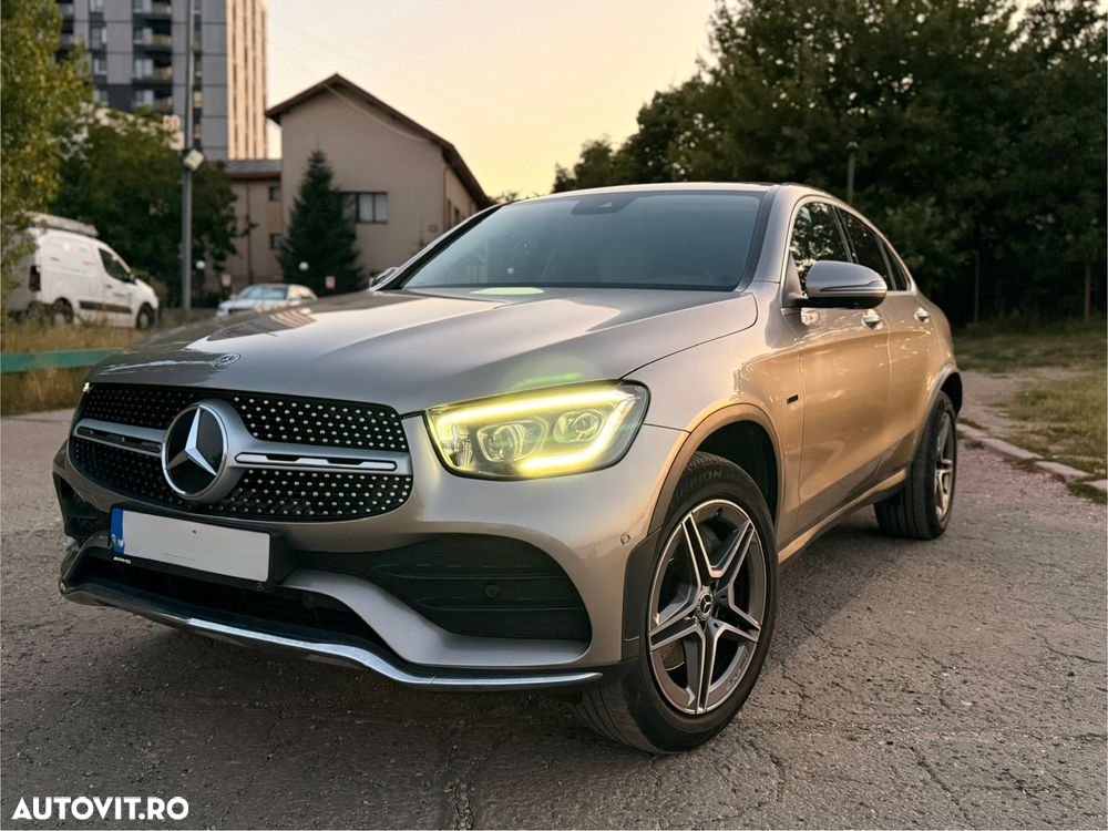 Mercedes-Benz GLC Coupe 300 4MATIC MHEV - 11