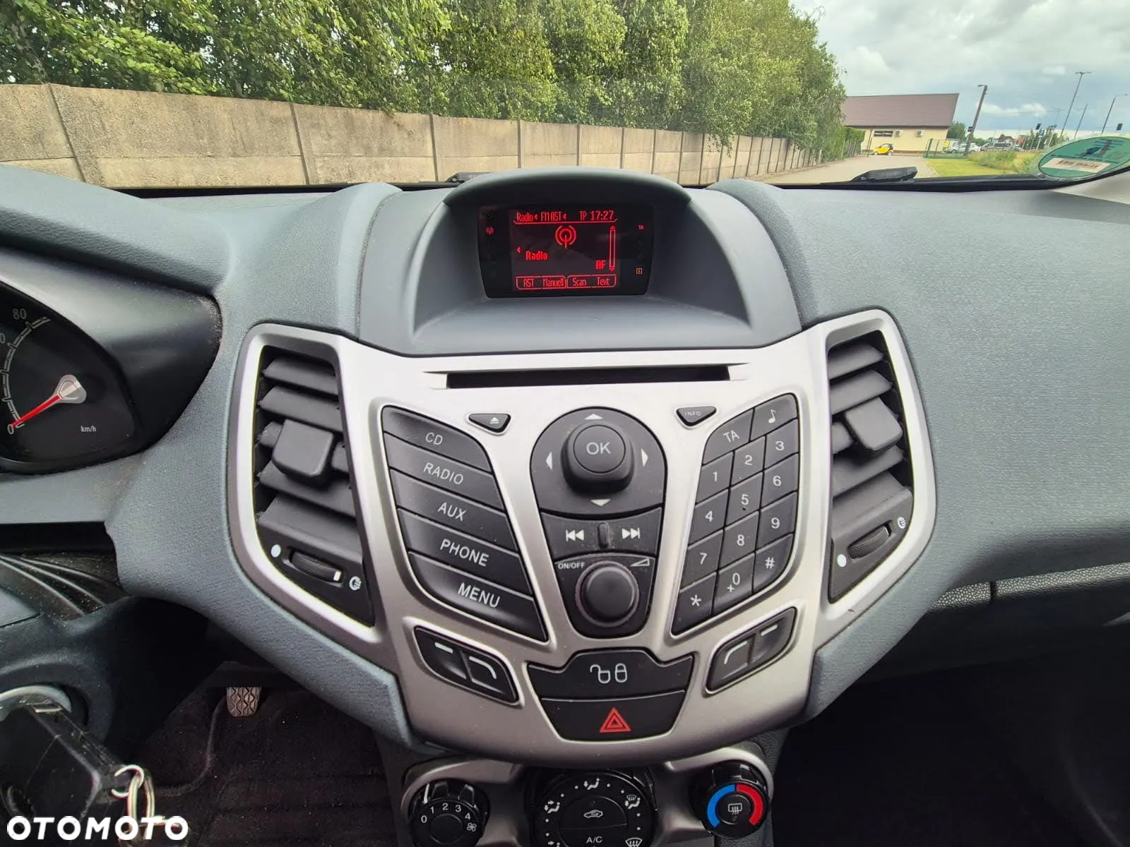 Ford Fiesta - 17