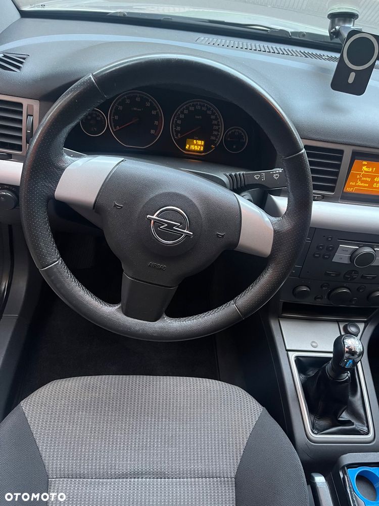 Opel Vectra 1.8 Essentia - 13