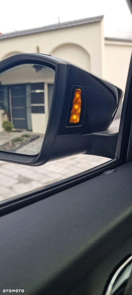 Skoda Octavia 2.0 TDI DSG Style - 36