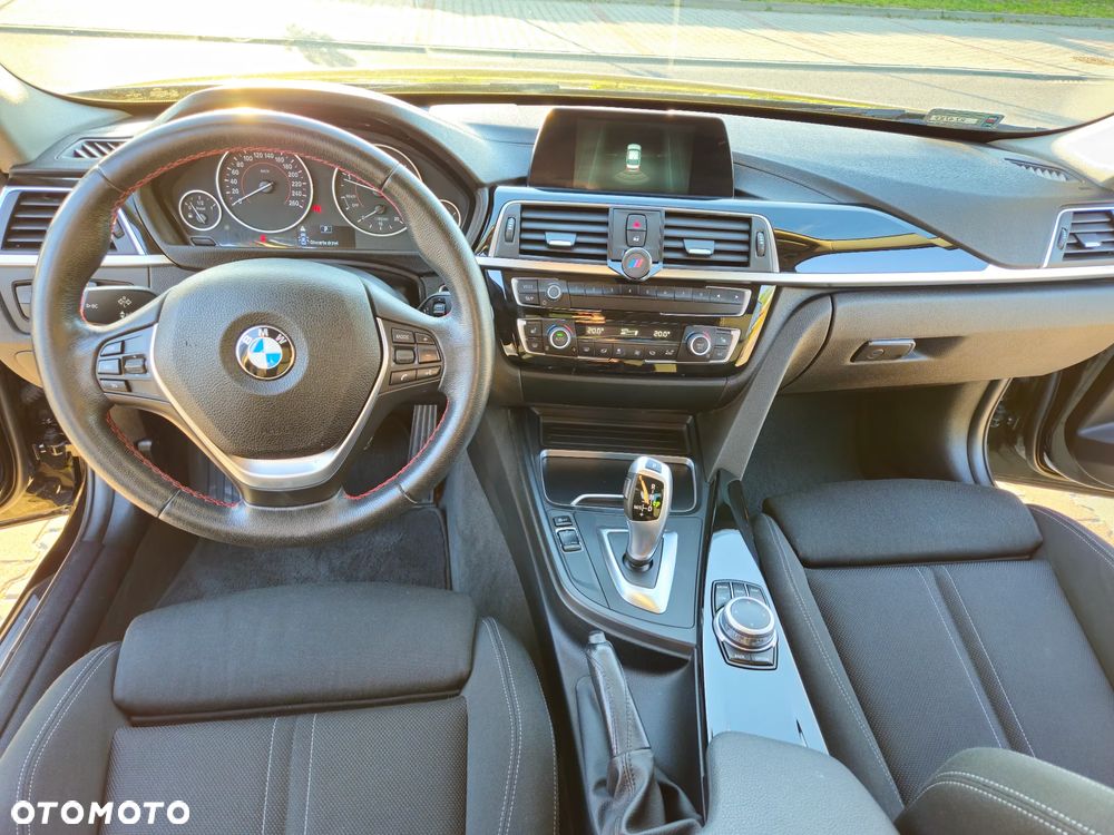 BMW Seria 3 318d Sport Line - 11