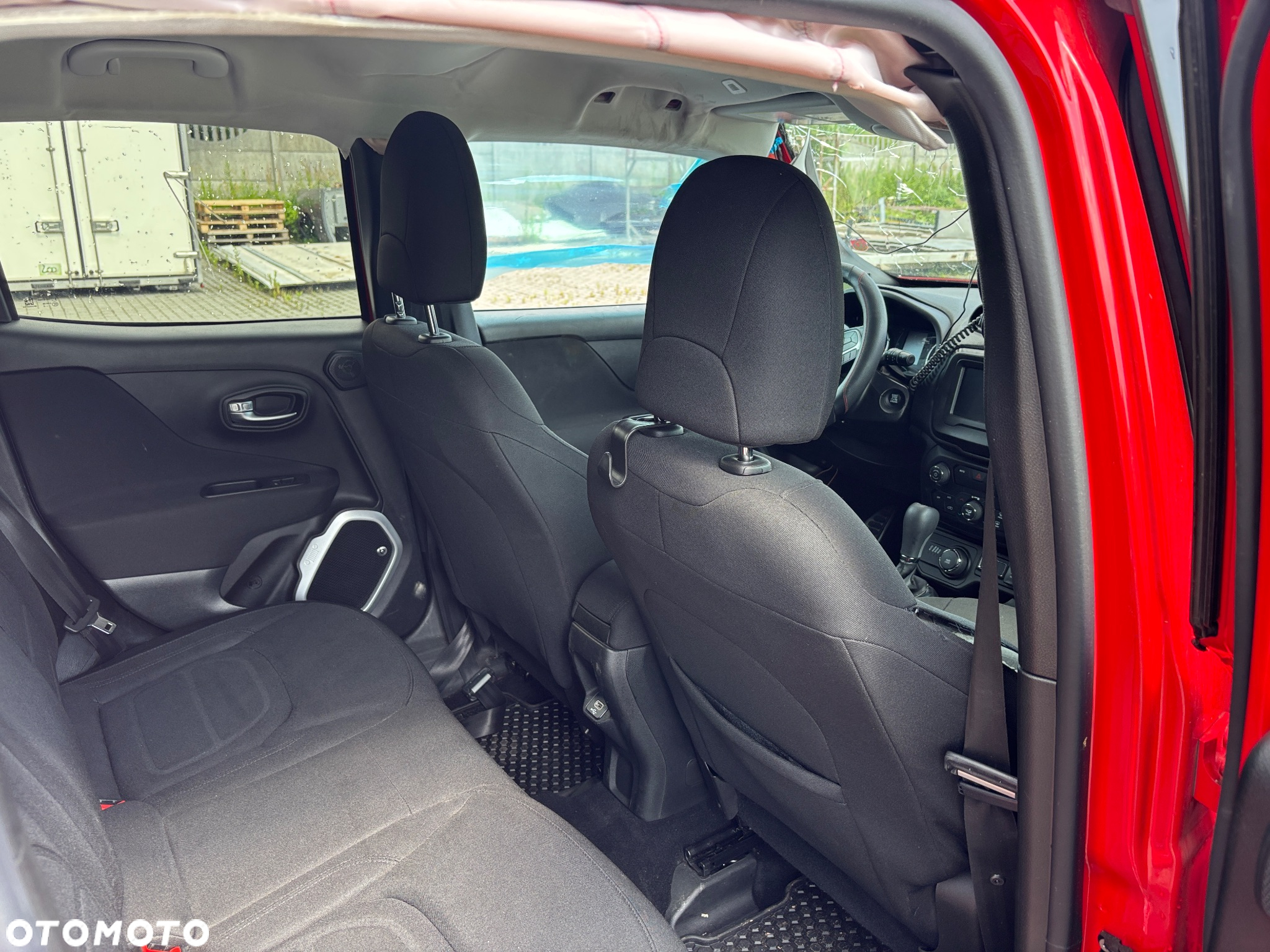 Jeep Renegade - 16