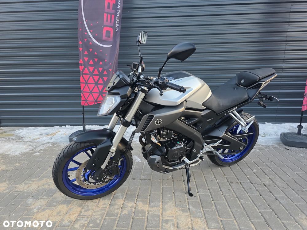 Yamaha MT - 28