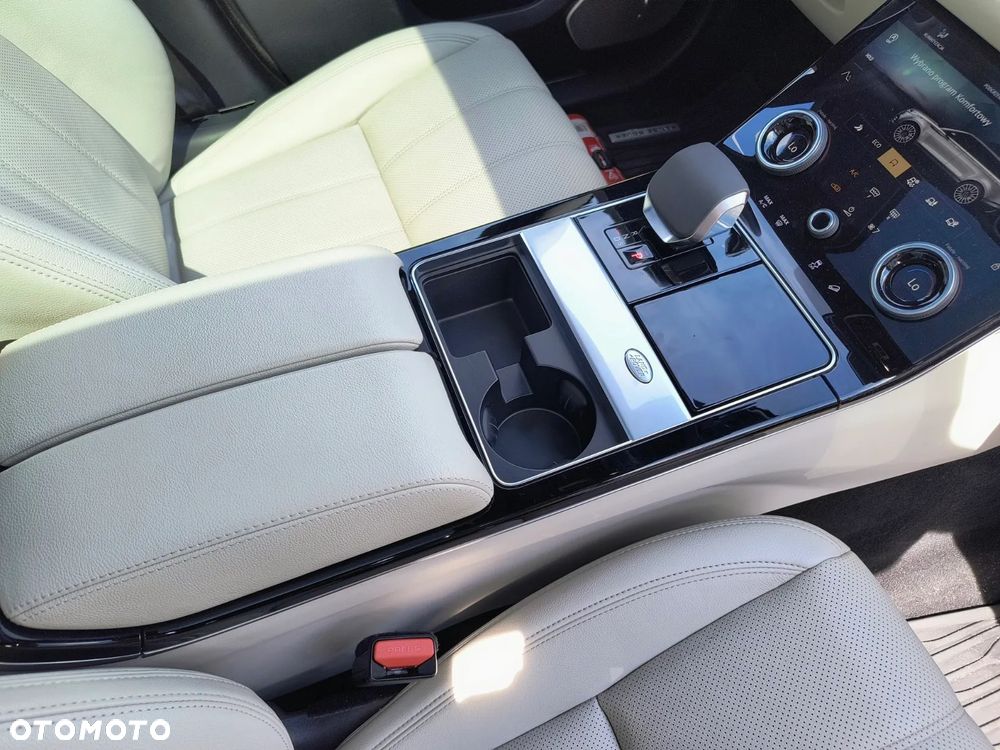 Land Rover Range Rover Velar 3.0 P400 mHEV R-Dynamic SE - 19