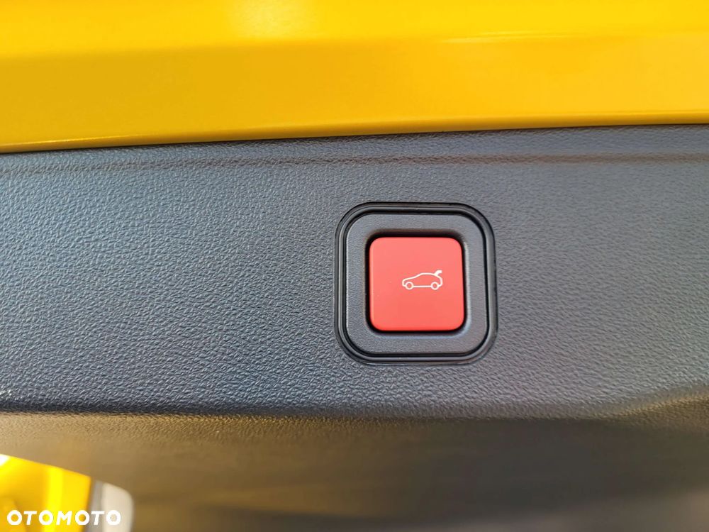 Jeep Avenger 1.2 T3 mHEV Summit FWD eDCT6 - 17