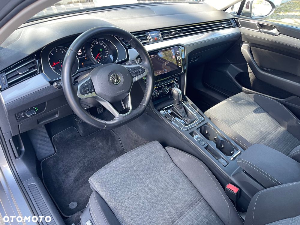 Volkswagen Passat 2.0 TSI Business DSG - 17