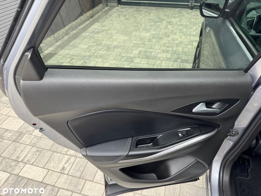 Opel Grandland X 1.2 T GPF Elegance Business Pack S&S - 32
