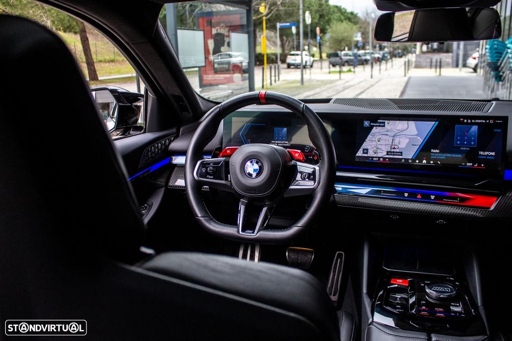 BMW M5 xDrive - 42