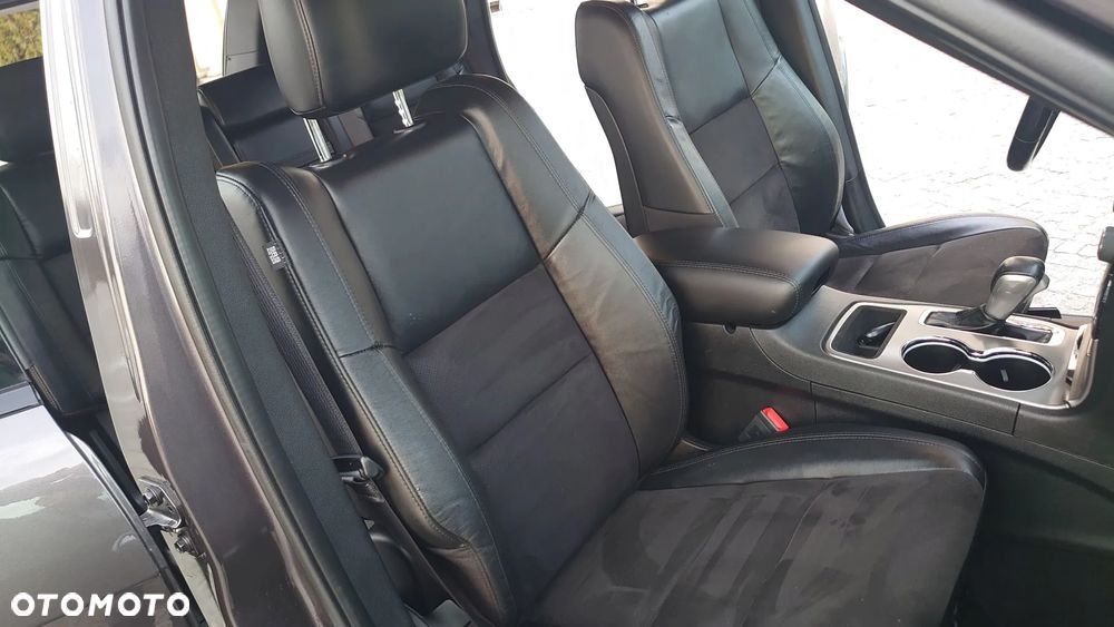 Jeep Grand Cherokee - 22