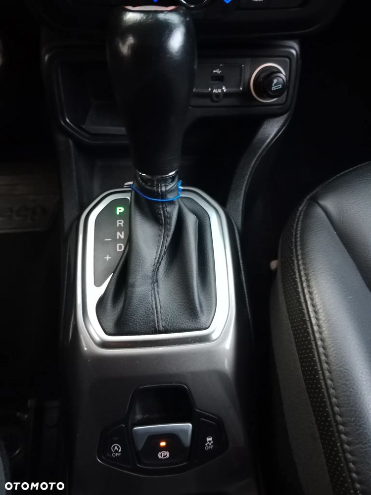 Jeep Renegade - 23