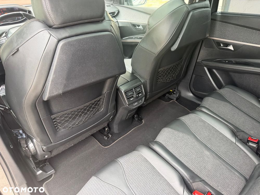 Peugeot 5008 - 18