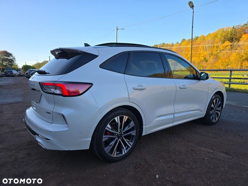 Ford Kuga 2.5 Duratec FHEV 4x4 ST-LINE - 8