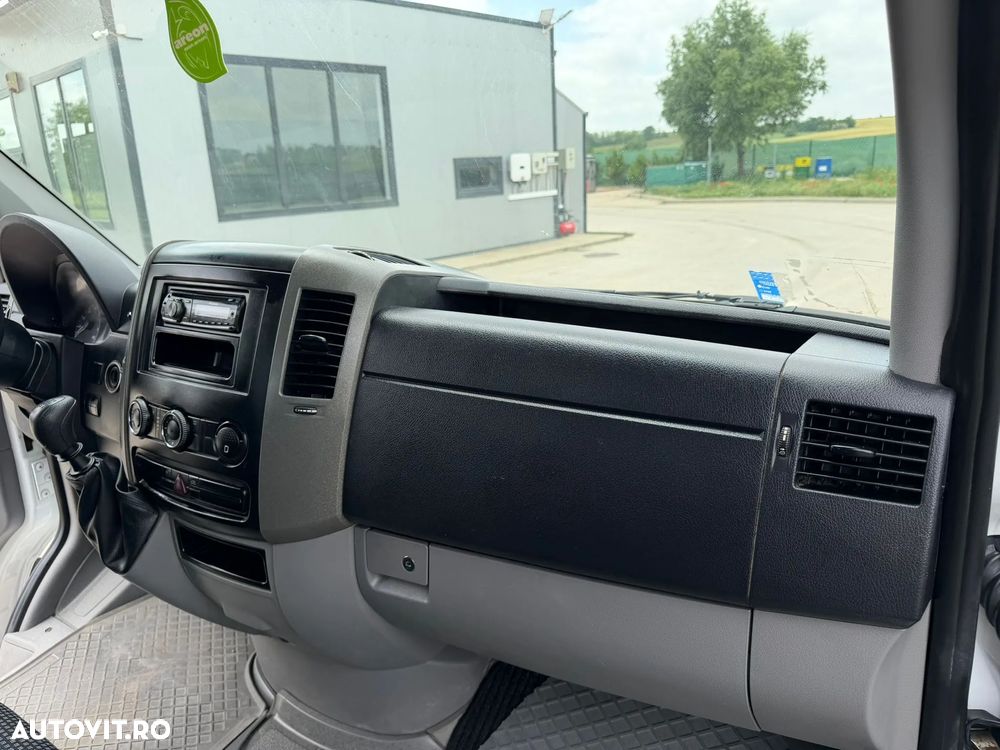 Mercedes-Benz Sprinter - 7