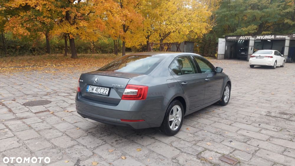 Skoda Octavia 1.5 TSI ACT Business - 8