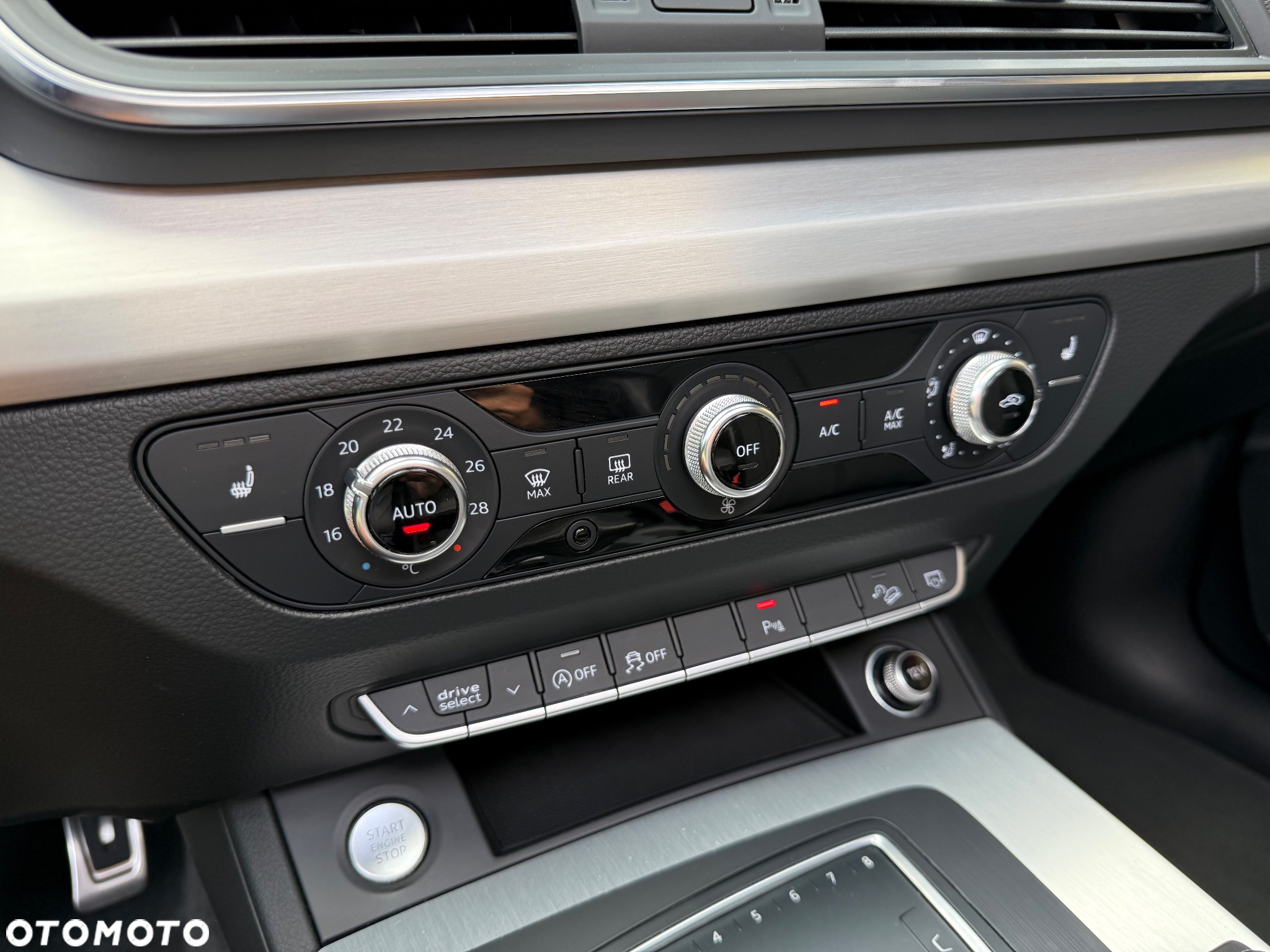 Audi Q5 40 TDI quattro S tronic sport - 29