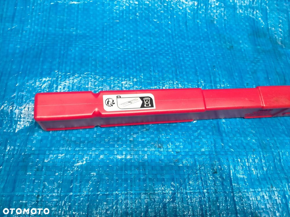 ZESTAW TROJKAT OSTRZEGAWCZY AUDI 8K0860251C - 5