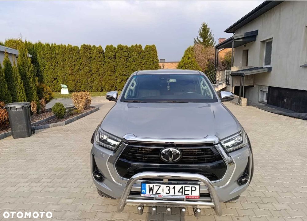 Toyota Hilux - 2