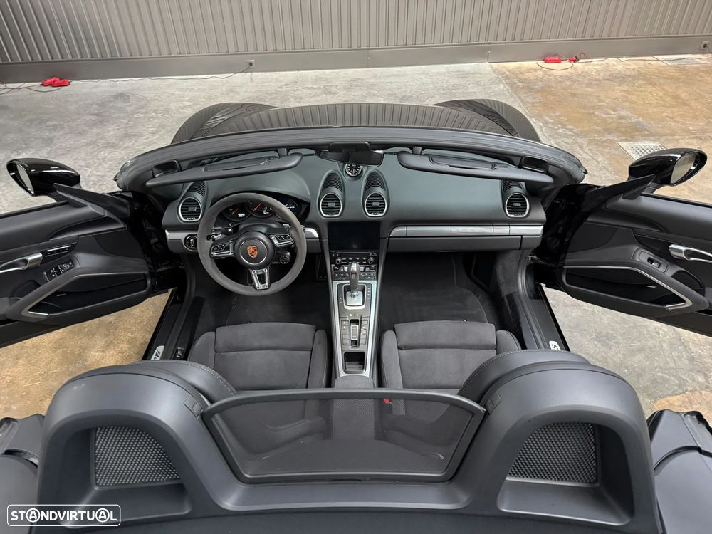 Porsche 718 Boxster GTS PDK - 33