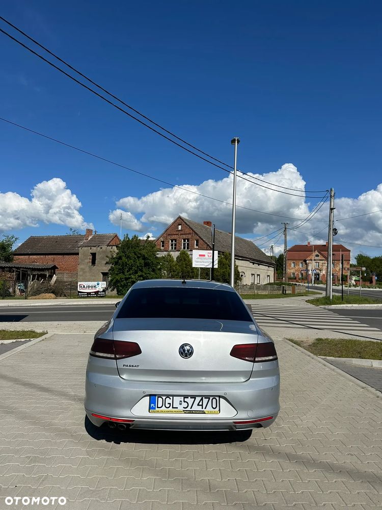 Volkswagen Passat 1.8 TSI BMT Comfortline DSG - 3