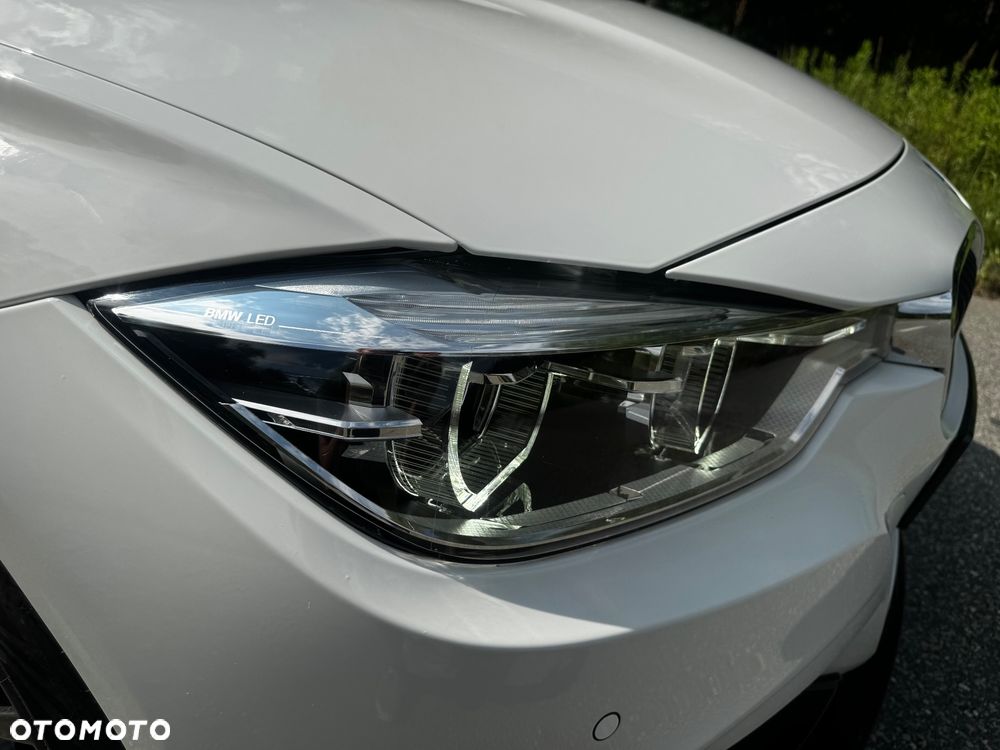 BMW Seria 3 330i GPF xDrive M Sport Shadow - 13